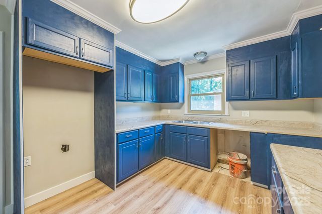 5326 Dolphin Lane 10, Charlotte, NC 28215