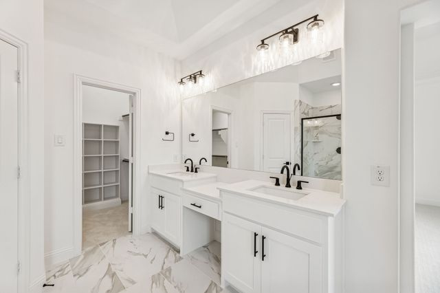 104 Kensington Drive, Lewisville, TX 75067