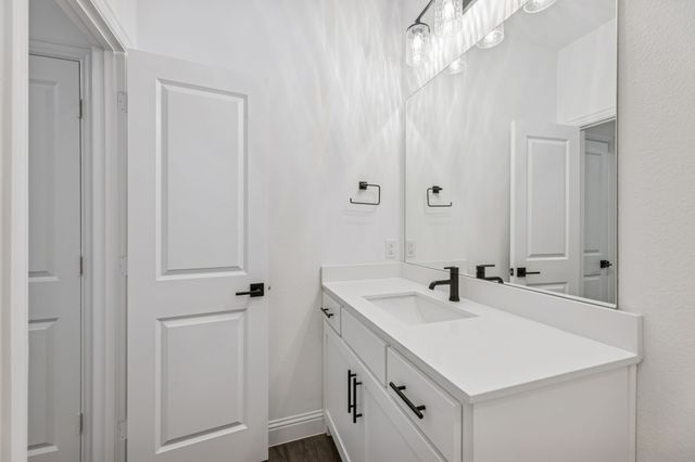 104 Kensington Drive, Lewisville, TX 75067