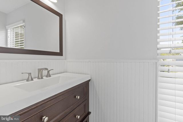 43 YEW RD, Baltimore, MD 21221