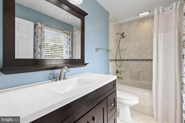 43 YEW RD, Baltimore, MD 21221