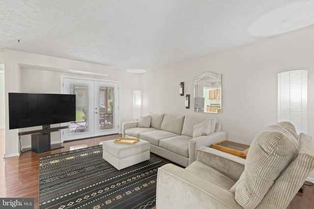 43 YEW RD, Baltimore, MD 21221