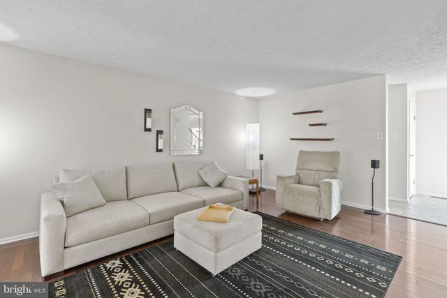 43 YEW RD, Baltimore, MD 21221