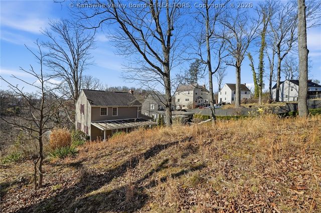 112 Westview Drive, Charleston, WV 25311