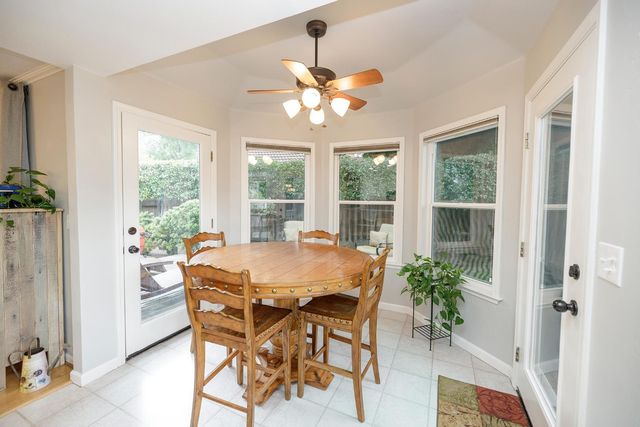 808 Stonecreek Cir, Modesto, CA 95355