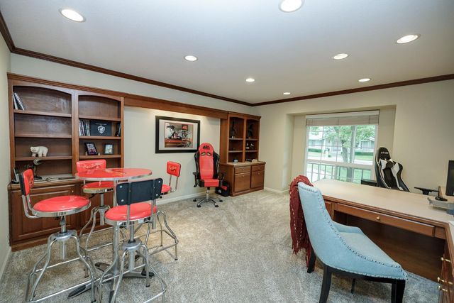 808 Stonecreek Cir, Modesto, CA 95355