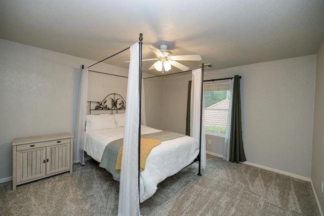808 Stonecreek Cir, Modesto, CA 95355