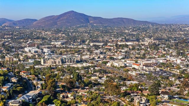 8268 High St, La Mesa, CA 91941