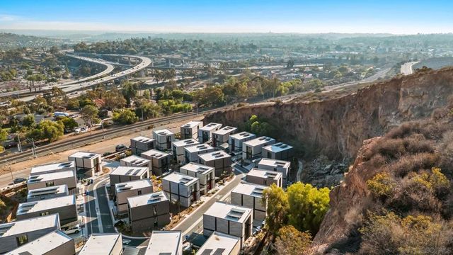 8268 High St, La Mesa, CA 91941