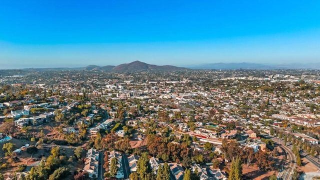 8268 High St, La Mesa, CA 91941