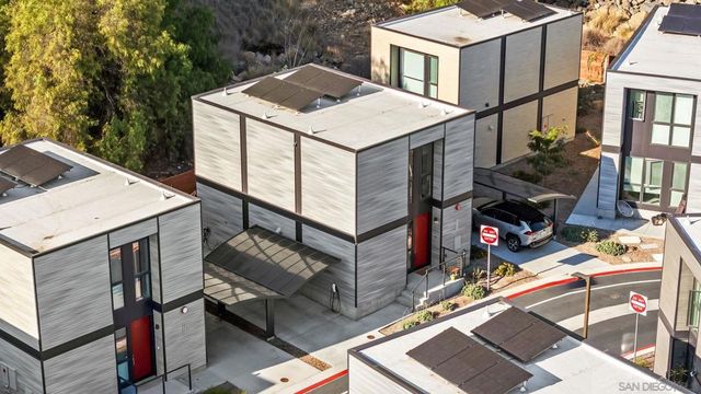 8268 High St, La Mesa, CA 91941