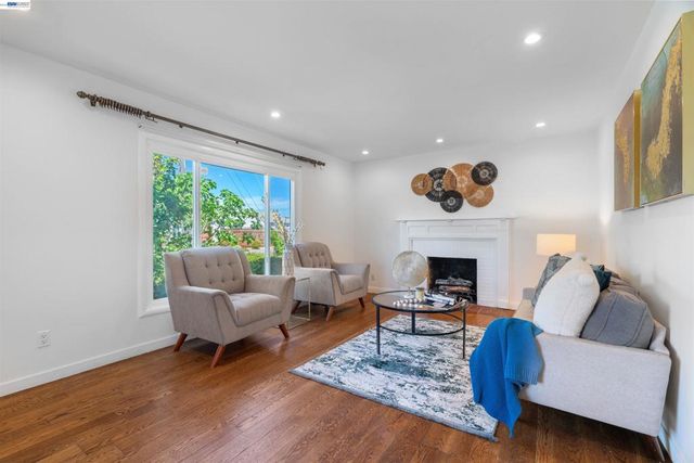 1106 Trojan Ave, San Leandro, CA 94579