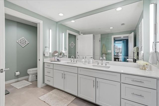 920 N OSCEOLA AVENUE 605, Clearwater, FL 33755