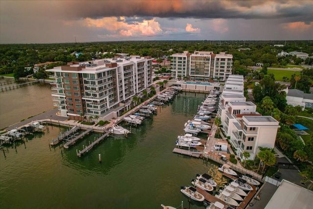 920 N OSCEOLA AVENUE 605, Clearwater, FL 33755