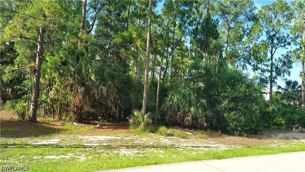3281 15th AVE SW, Naples, FL 34117