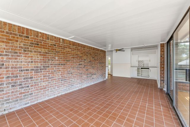1202 Fawn Ridge Drive, Duncanville, TX 75137