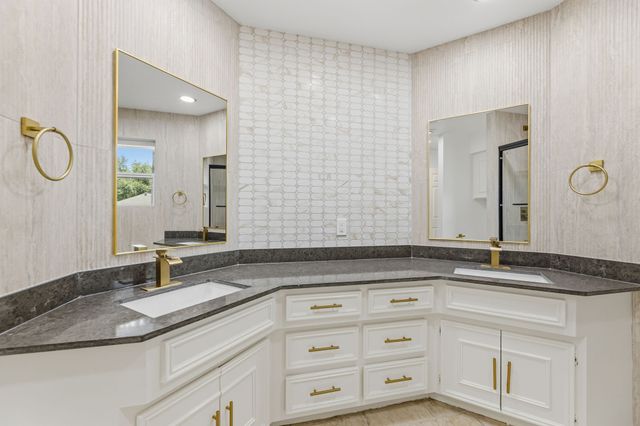 1202 Fawn Ridge Drive, Duncanville, TX 75137