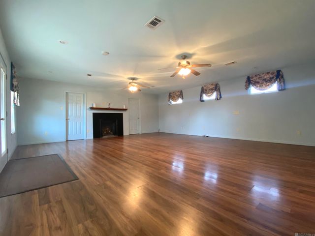 12385 Pecan Island Rd, Jarreau, LA 70736