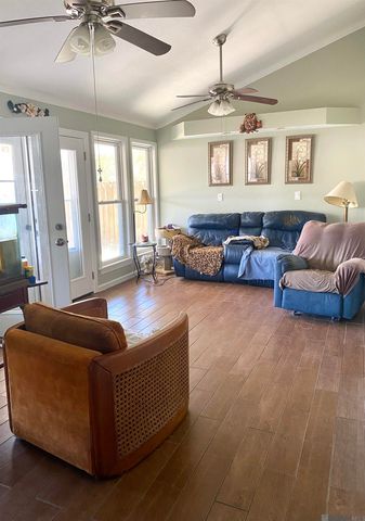 12385 Pecan Island Rd, Jarreau, LA 70736