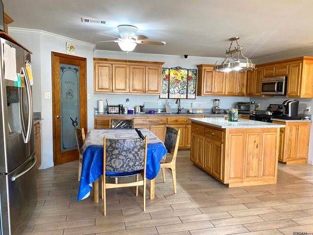 12385 Pecan Island Rd, Jarreau, LA 70736