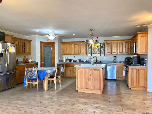 12385 Pecan Island Rd, Jarreau, LA 70736