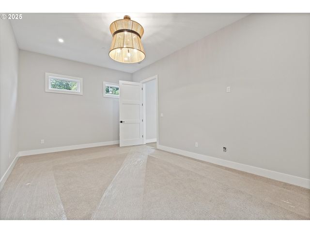 740 MONICA Ct, Cannon Beach, OR 97110