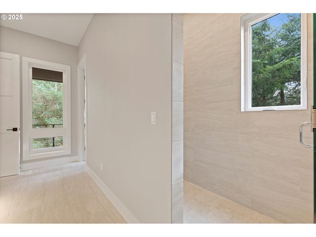 740 MONICA Ct, Cannon Beach, OR 97110