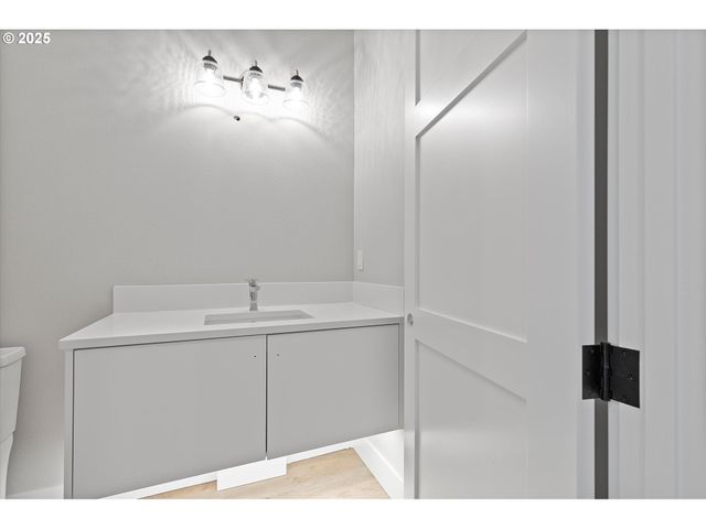 740 MONICA Ct, Cannon Beach, OR 97110