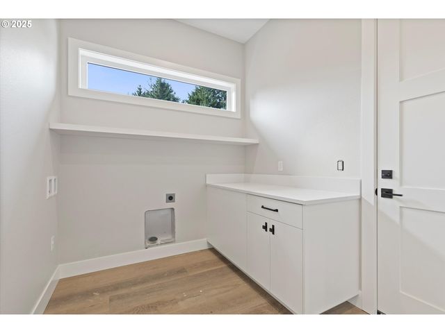 740 MONICA Ct, Cannon Beach, OR 97110