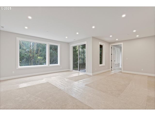 740 MONICA Ct, Cannon Beach, OR 97110