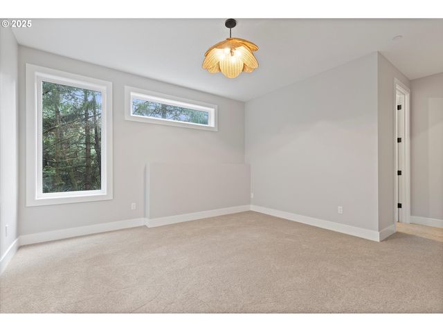 740 MONICA Ct, Cannon Beach, OR 97110