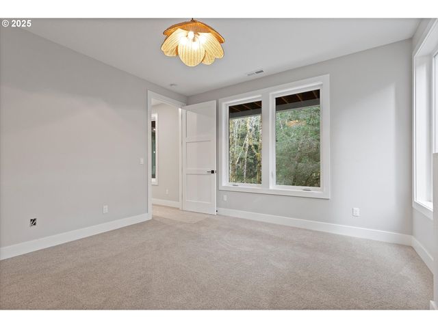 740 MONICA Ct, Cannon Beach, OR 97110