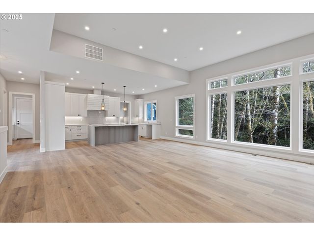 740 MONICA Ct, Cannon Beach, OR 97110