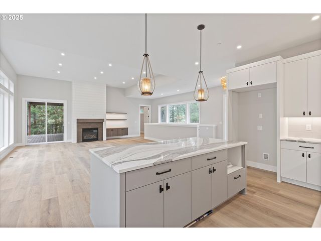 740 MONICA Ct, Cannon Beach, OR 97110