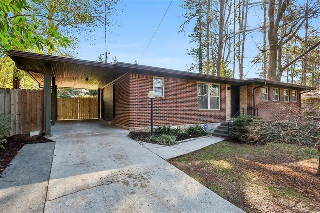 2474 Warwick NE Circle, Atlanta, GA 30345