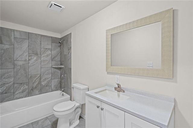 8428 Flora Avenue, Kansas City, MO 64131