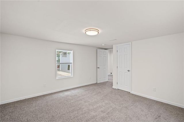 8428 Flora Avenue, Kansas City, MO 64131