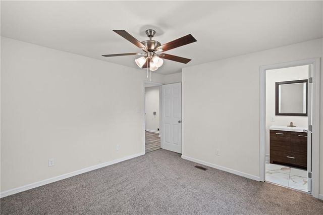 8428 Flora Avenue, Kansas City, MO 64131