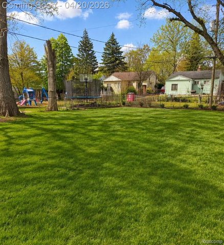 18562 Saint Aubin Street, Detroit, MI 48234