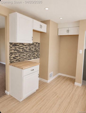 18562 Saint Aubin Street, Detroit, MI 48234