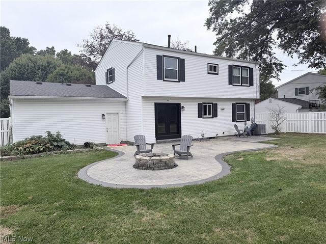 1969 Willowdale Drive, Stow, OH 44224