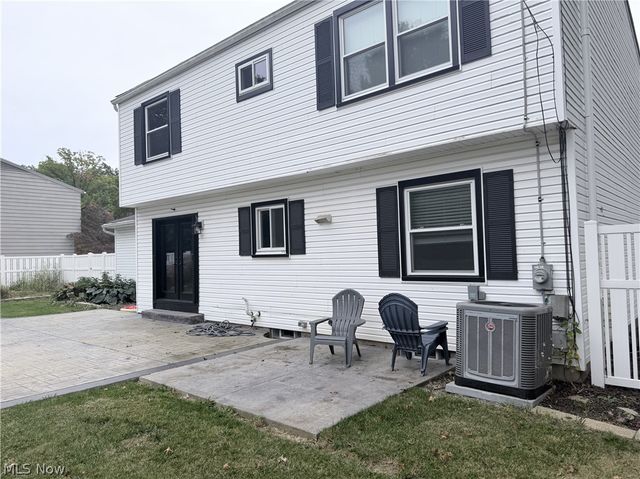 1969 Willowdale Drive, Stow, OH 44224
