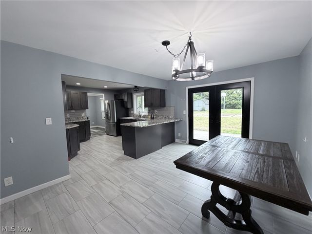 1969 Willowdale Drive, Stow, OH 44224