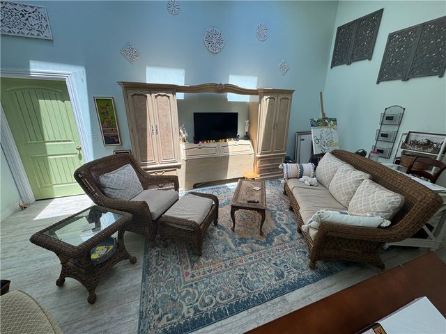10046 Spanker Creek Road, Bentonville, AR 72712