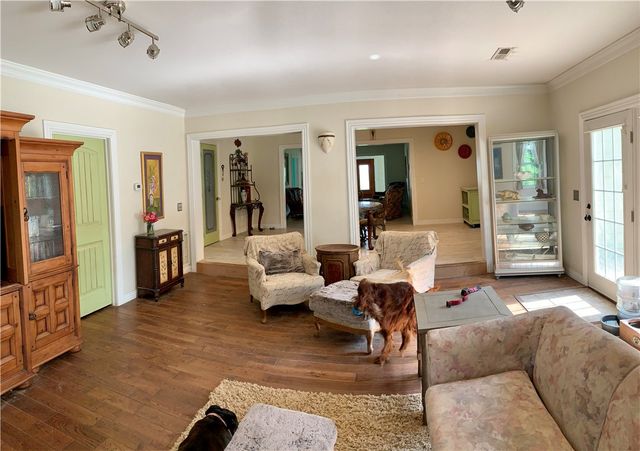 10046 Spanker Creek Road, Bentonville, AR 72712