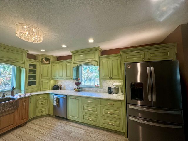 10046 Spanker Creek Road, Bentonville, AR 72712