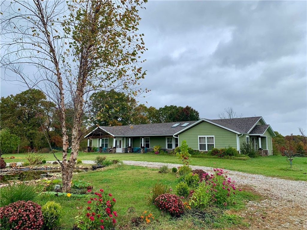 10046 Spanker Creek Road, Bentonville, AR 72712