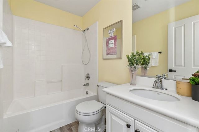 80 Great Lawn, Irvine, CA 92620