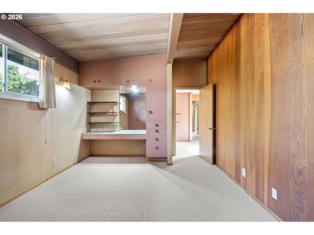 2255 ALDER St, Eugene, OR 97405