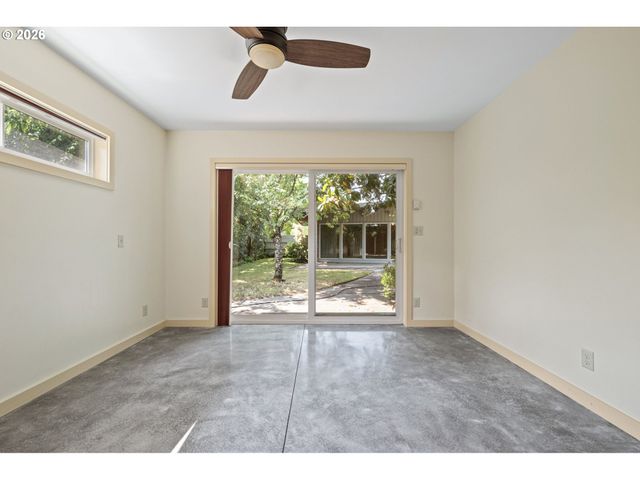 2255 ALDER St, Eugene, OR 97405